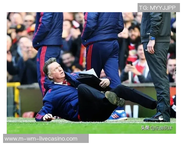 穆帅与孔二愣子能否逆转曼联困局一项策略引发热议